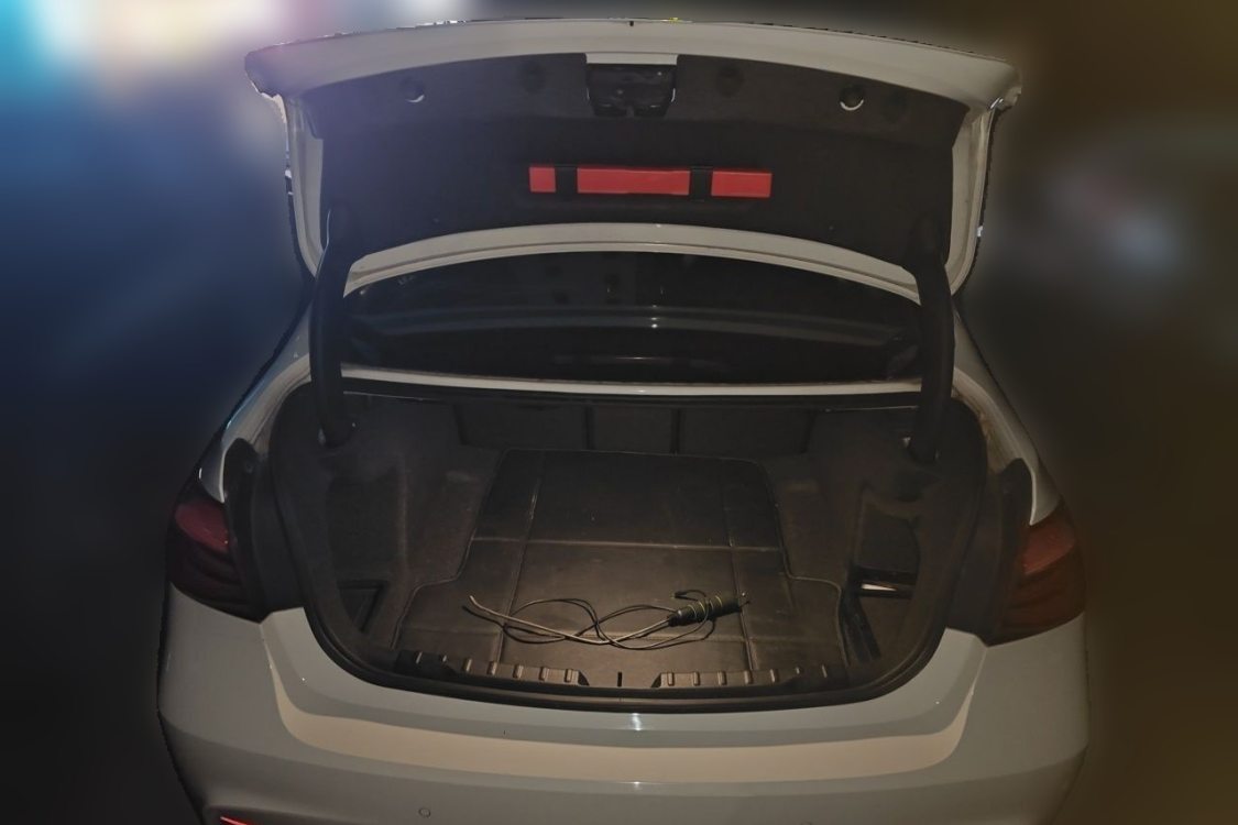 BMW 3 Series 2017 #8 BMW 3 Series 2017 car image #8
