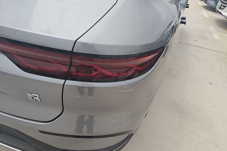 BYD Han 2023 #8 BYD Han 2023 car image #8