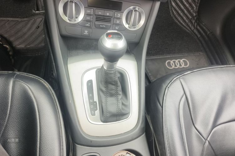 Audi Q3 2016 #16 Audi Q3 2016 car image #16