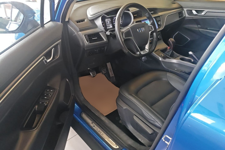 GEELY Emgrand GS 2017 car image #16