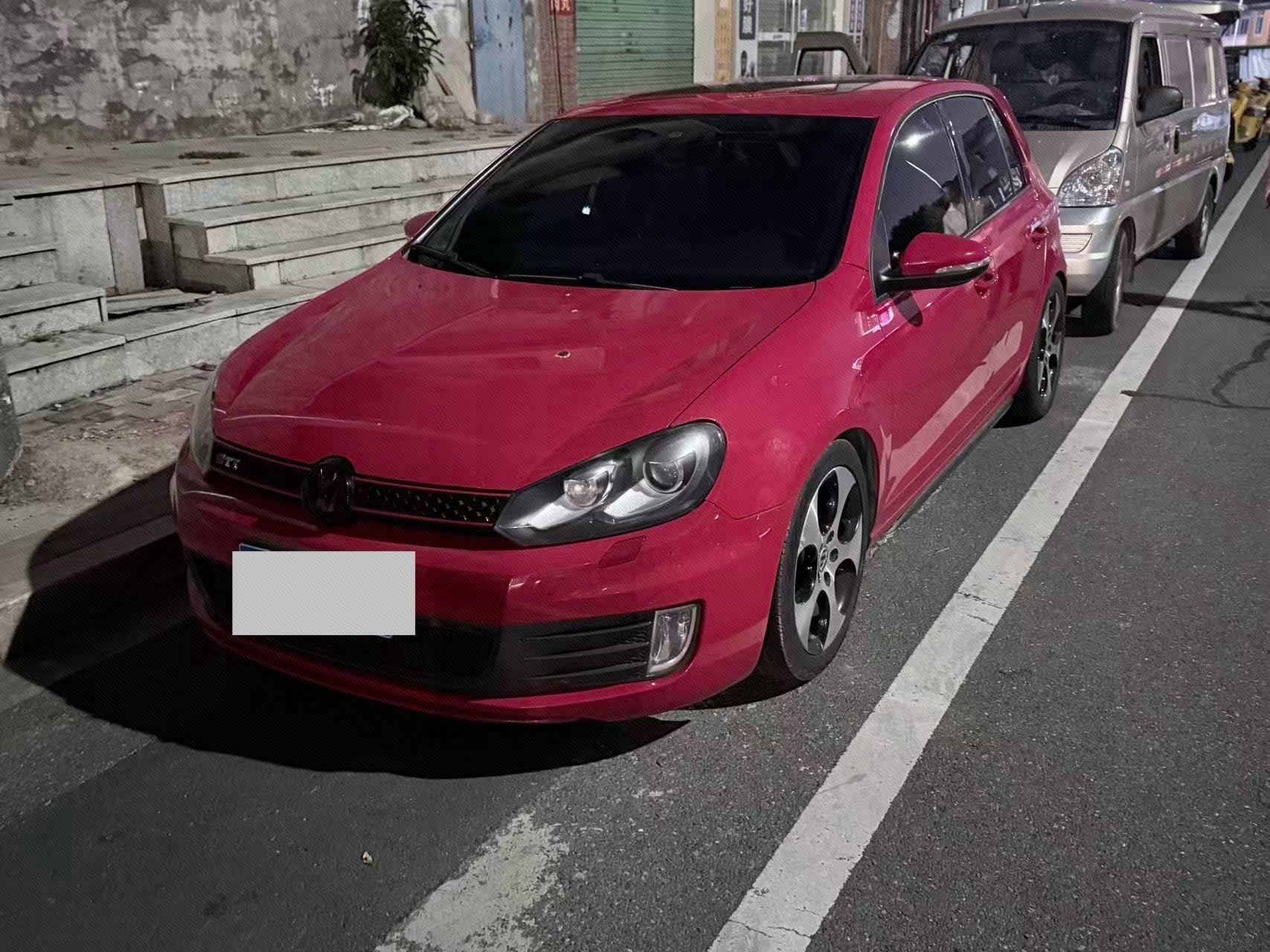 Volkswagen GolfGTI 2012 Volkswagen GolfGTI 2012 immagine di auto