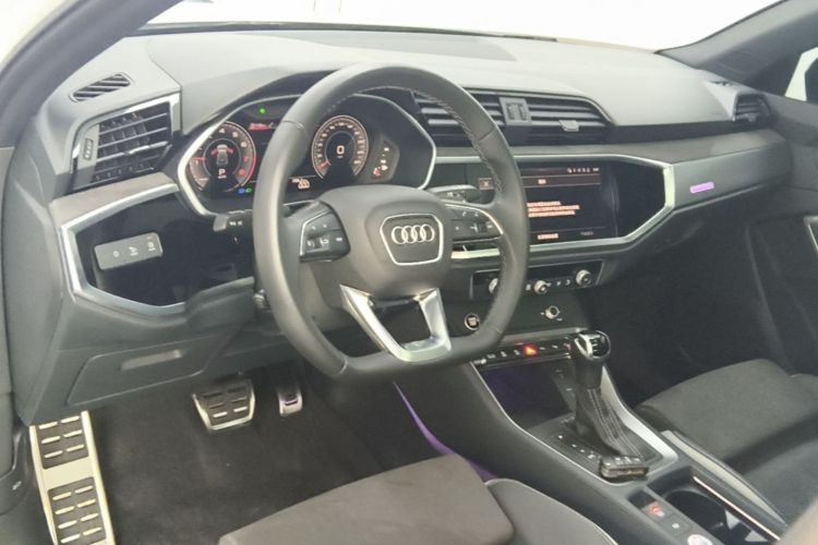 Audi Q3 2023 #10 Audi Q3 2023 car image #10