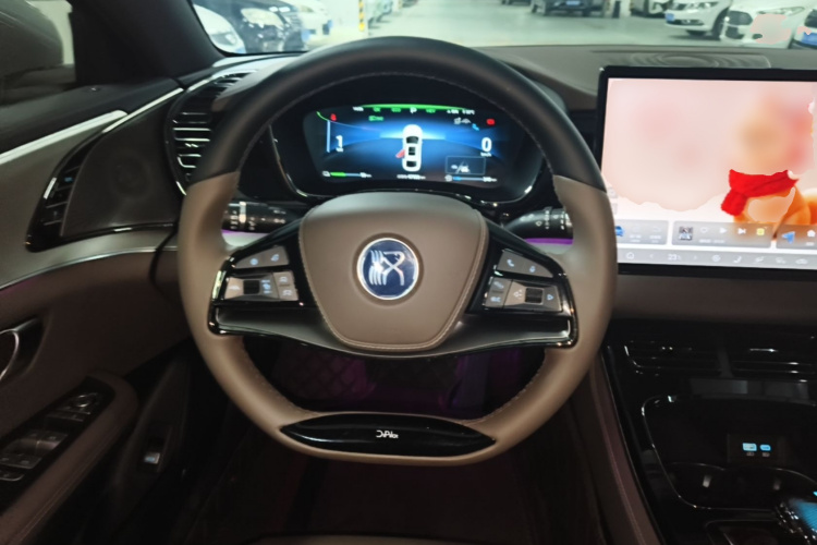 BYD Han 2024 car image #11