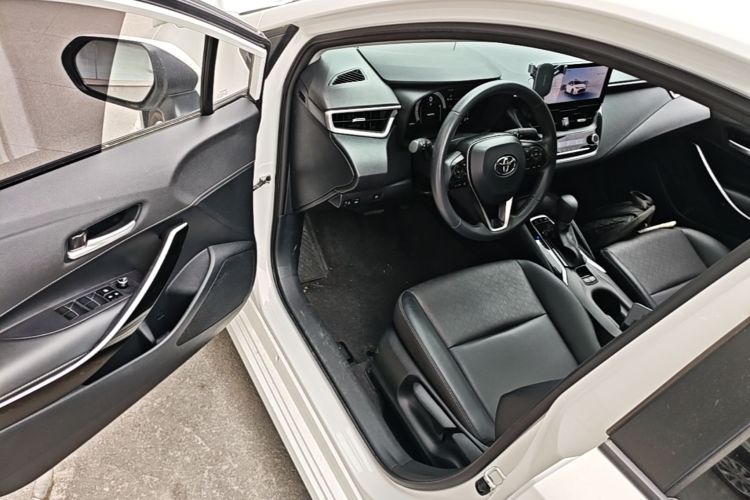 Toyota Corolla 2025 #16 Toyota Corolla 2025 car image #16