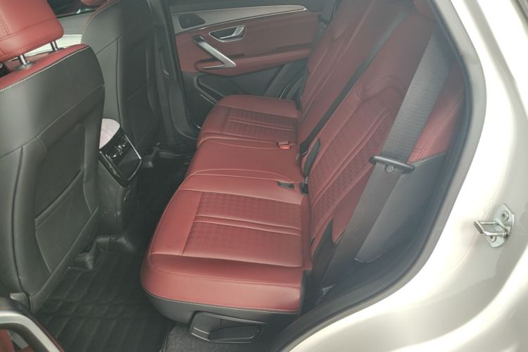 Jetour X70 PLUS 2025 car image #17