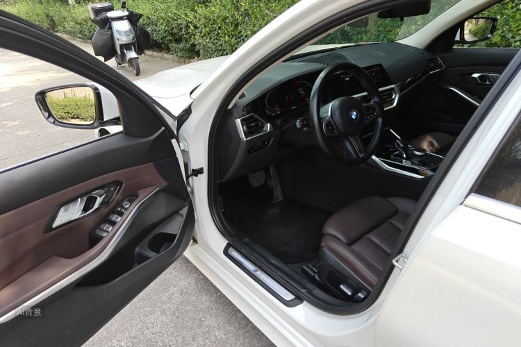 BMW 3 Series 2020 #18 BMW 3 Series 2020 car image #18