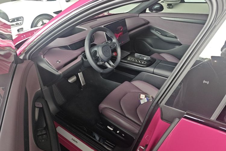 MI SU7 2025 car image #16