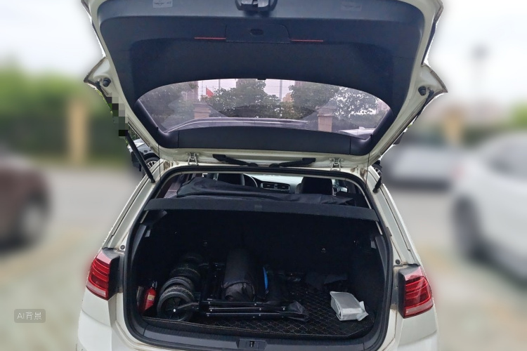 Volkswagen Golf 2019 car image #21