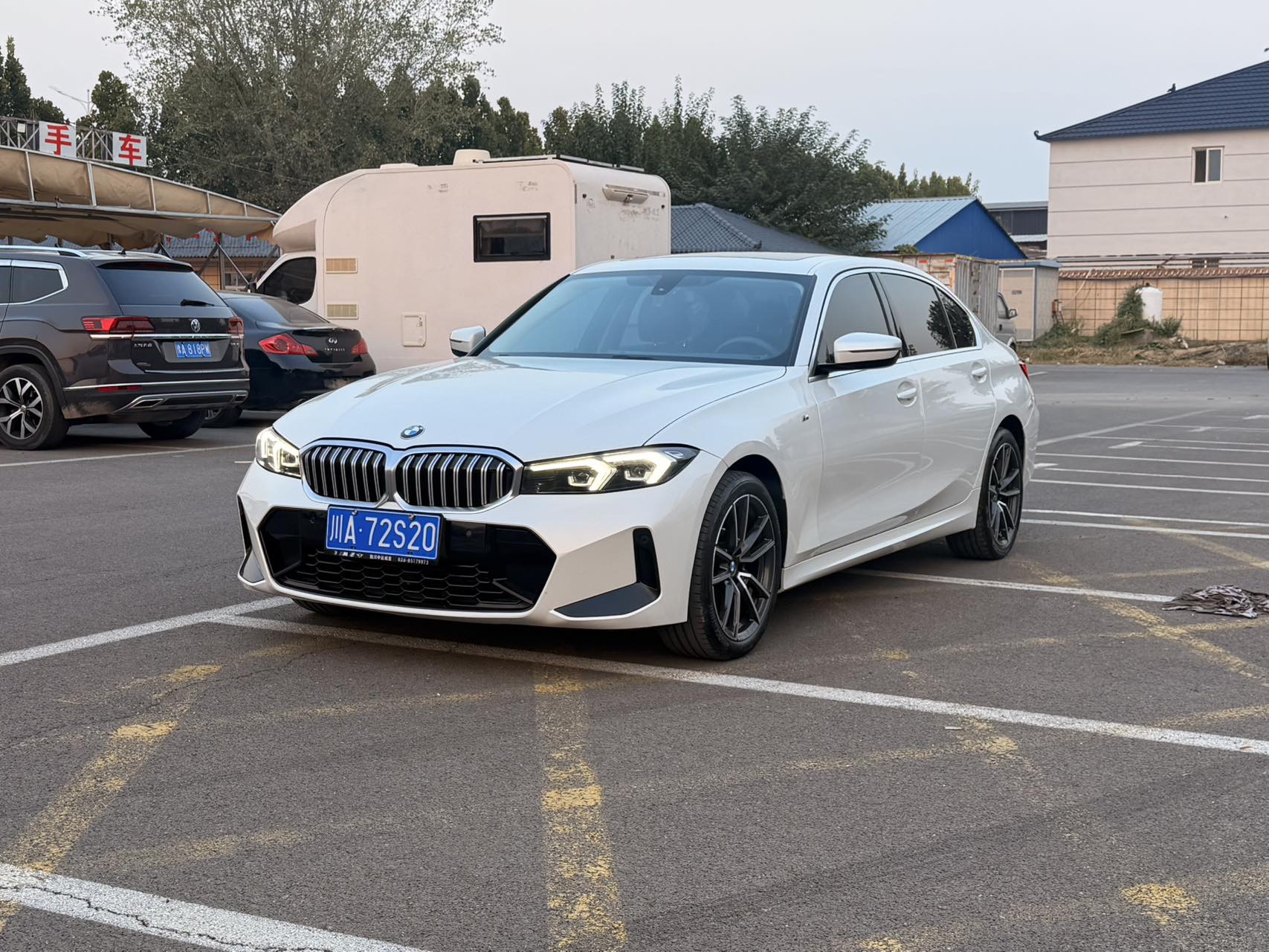 BMW 3 Series 2023 BMW 3 Series 2023 صورة سيارة