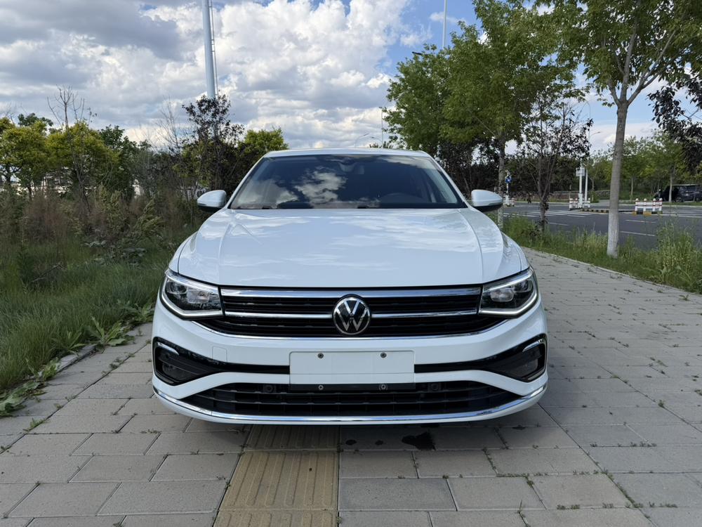 Volkswagen Bora 2022 car image #2