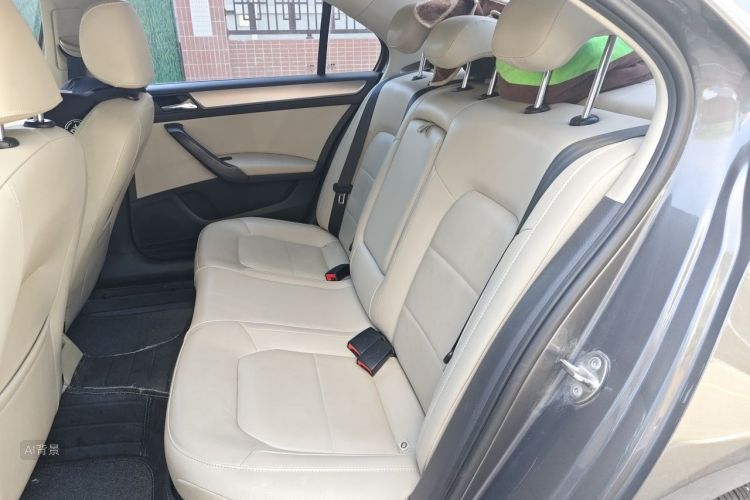 Skoda Rapid 2016 #19 Skoda Rapid 2016 car image #19