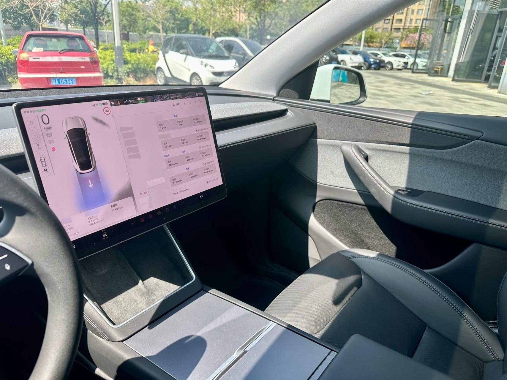 Tesla Model Y 2025 #7 Tesla Model Y 2025 immagine di auto #7