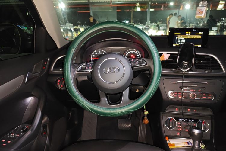 Audi Q3 2019 image de voiture #12