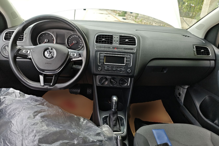 Volkswagen Polo 2017 #10 Volkswagen Polo 2017 car image #10