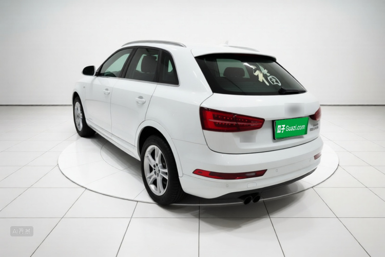 Audi Q3 2018 immagine di auto #5