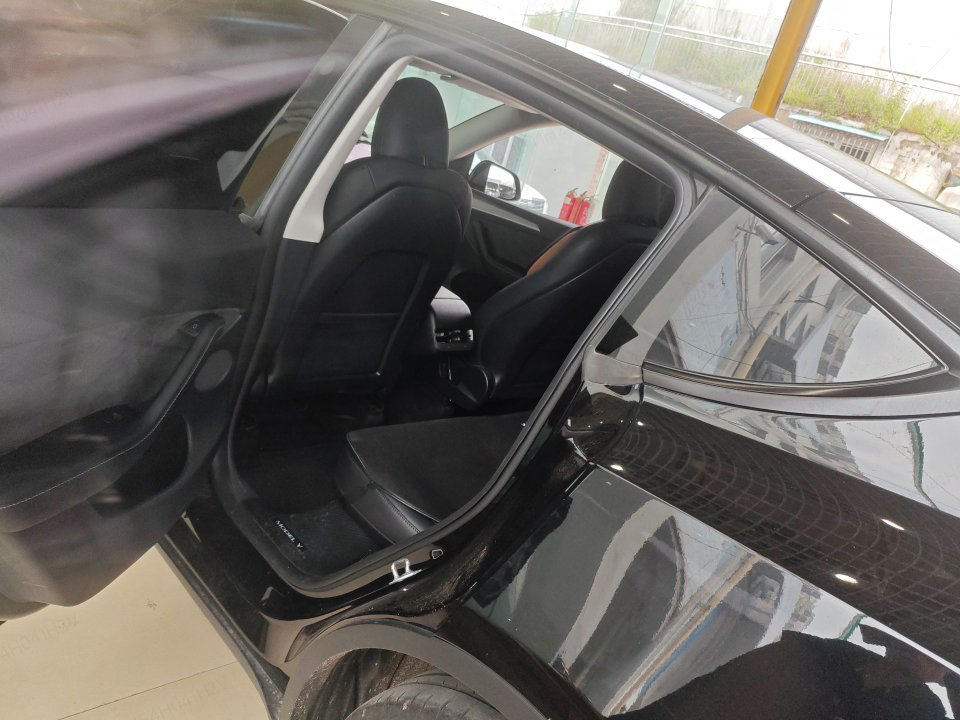 Tesla Model Y 2024 #6 Tesla Model Y 2024 صورة سيارة #6