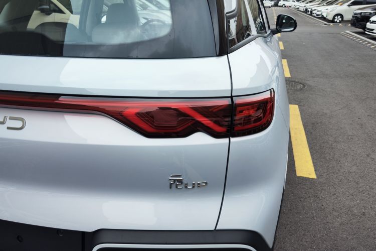 BYD YuanUP 2025 car image #8