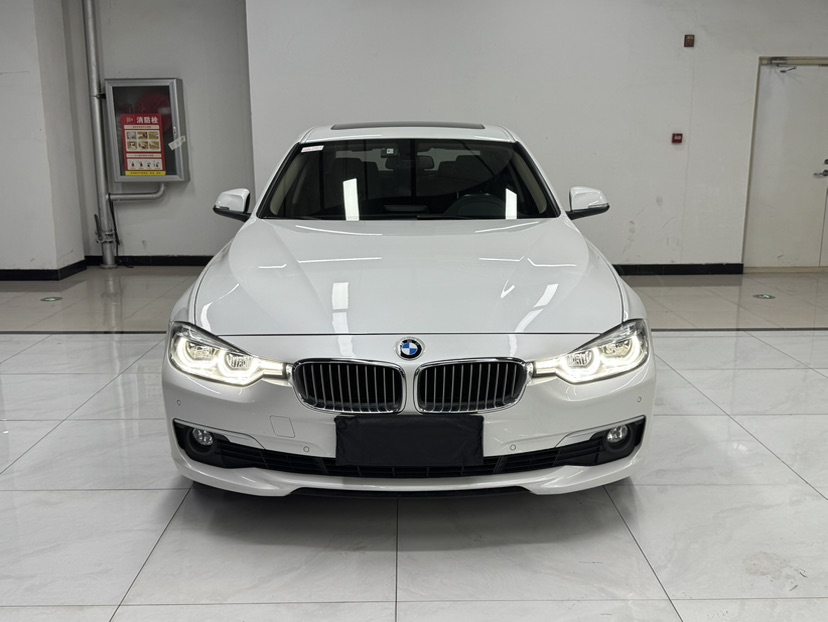 BMW 3 Series 2018 #2 BMW 3 Series 2018 car image #2