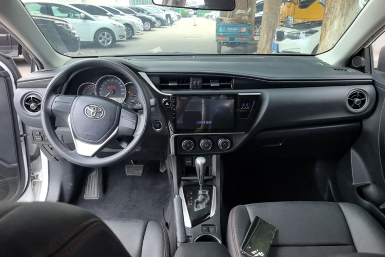 Toyota Corolla 2019 car image #10