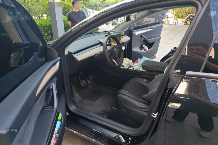 Tesla Model Y 2023 #18 Tesla Model Y 2023 car image #18
