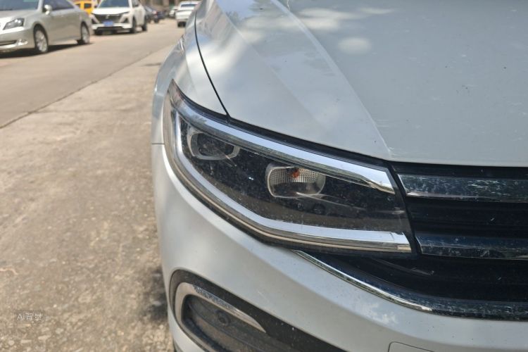 Volkswagen Bora 2022 car image #8