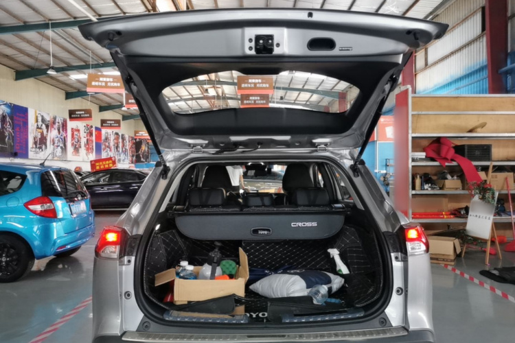 Toyota Corolla Cross 2023 immagine di auto #19