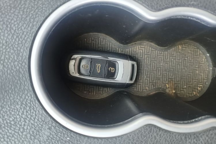 GEELY Vision X6 2017 car image #9