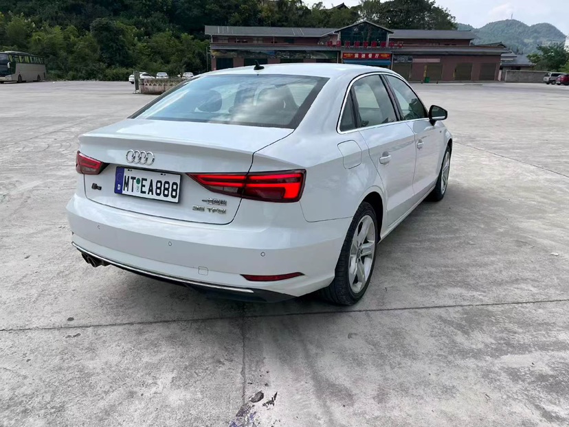 Audi A3 2019 #4 Audi A3 2019 صورة سيارة #4