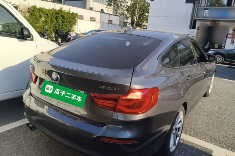 BMW 3 Series GT 2019 car image #7
