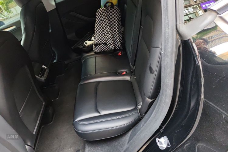 Tesla Model Y 2023 #19 Tesla Model Y 2023 car image #19
