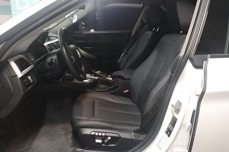 BMW 3 Series GT 2017 #15 BMW 3 Series GT 2017 immagine di auto #15