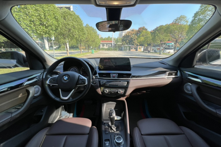 BMW X1 2021 car image #13