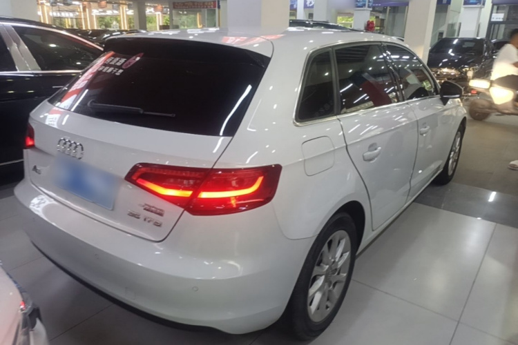 Audi A3 2017 car image #7