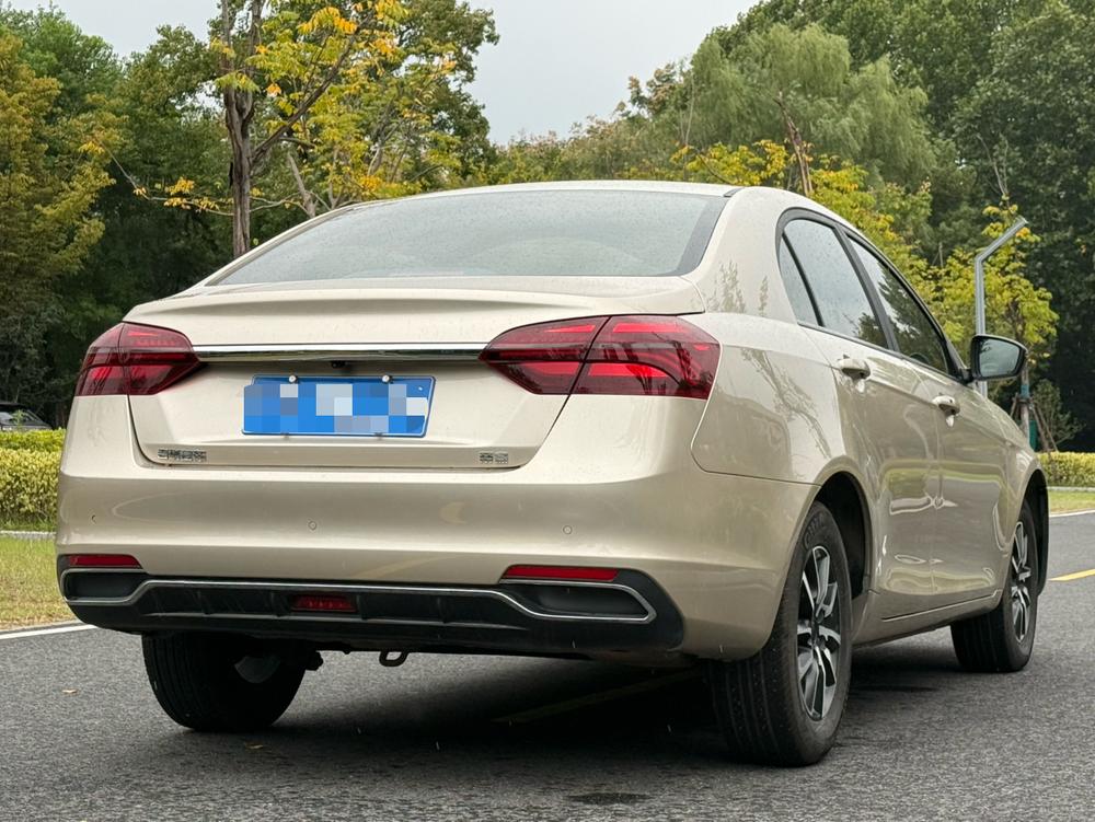 GEELY Emgrand 2019 image de voiture #6