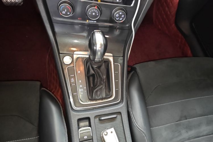 Volkswagen Golf 2019 #14 Volkswagen Golf 2019 car image #14