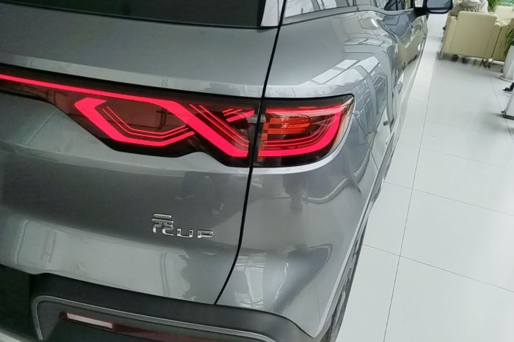 BYD YuanUP 2024 #8 BYD YuanUP 2024 car image #8