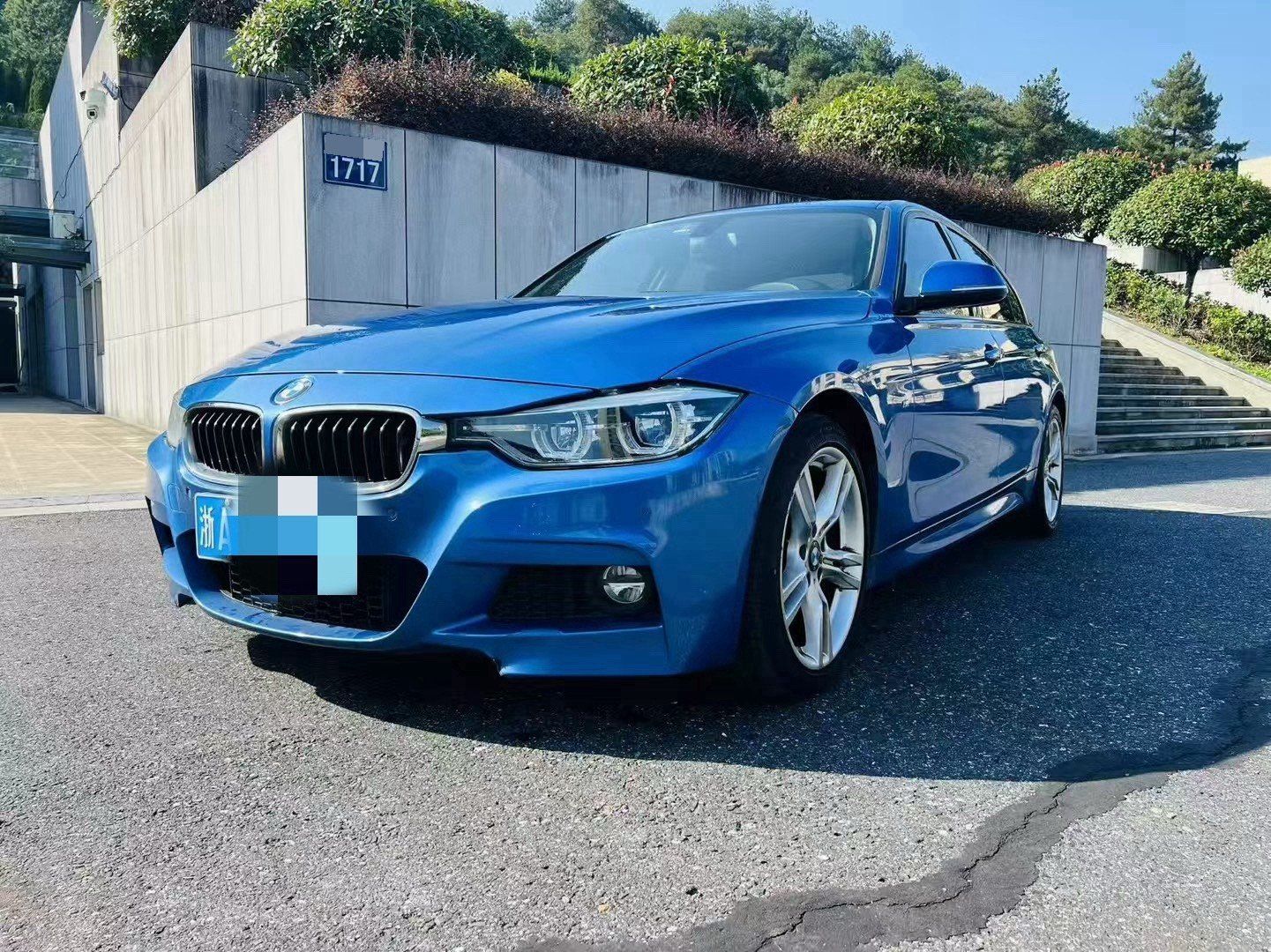 BMW 3 Series 2017 BMW 3 Series 2017 car image