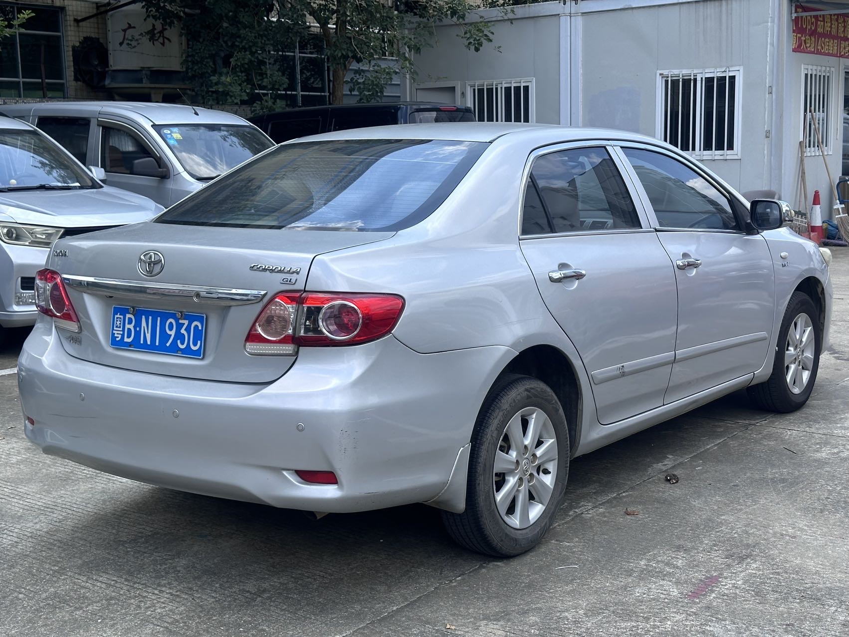 Toyota Corolla 2011 #9 Toyota Corolla 2011 car image #9