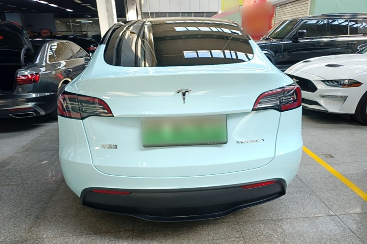 Tesla Model Y 2023 #6 Tesla Model Y 2023 immagine di auto #6