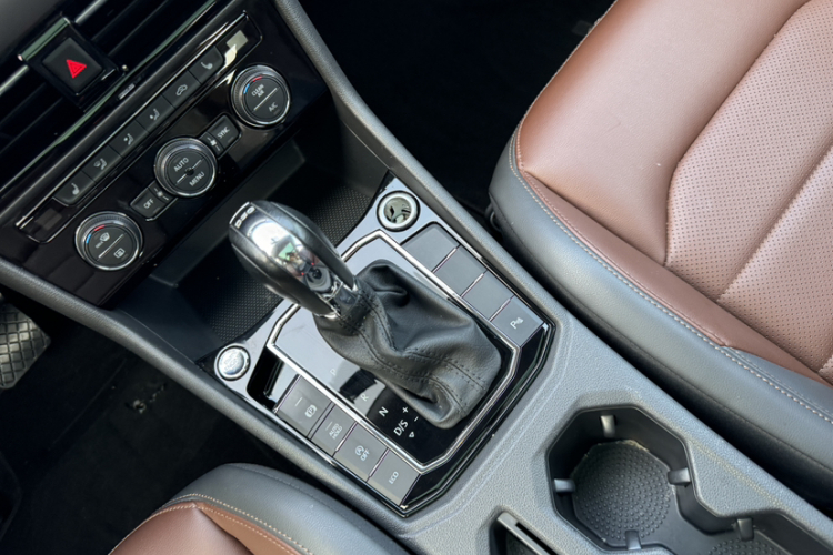 Volkswagen Lavida 2018 #19 Volkswagen Lavida 2018 car image #19