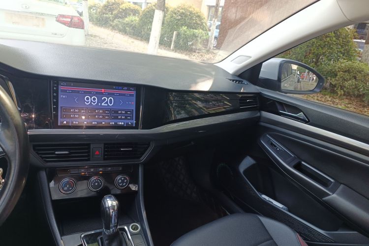 Volkswagen Bora 2019 car image #13