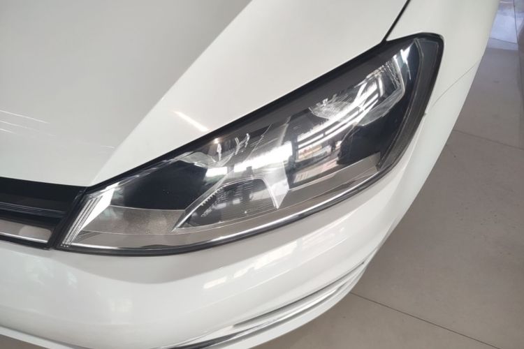 Volkswagen Golf 2016 car image #23