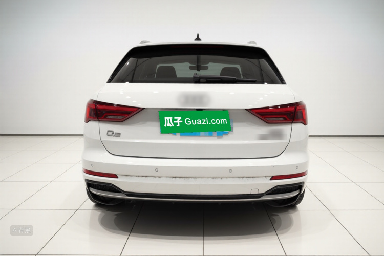 Audi Q3 2021 car image #6
