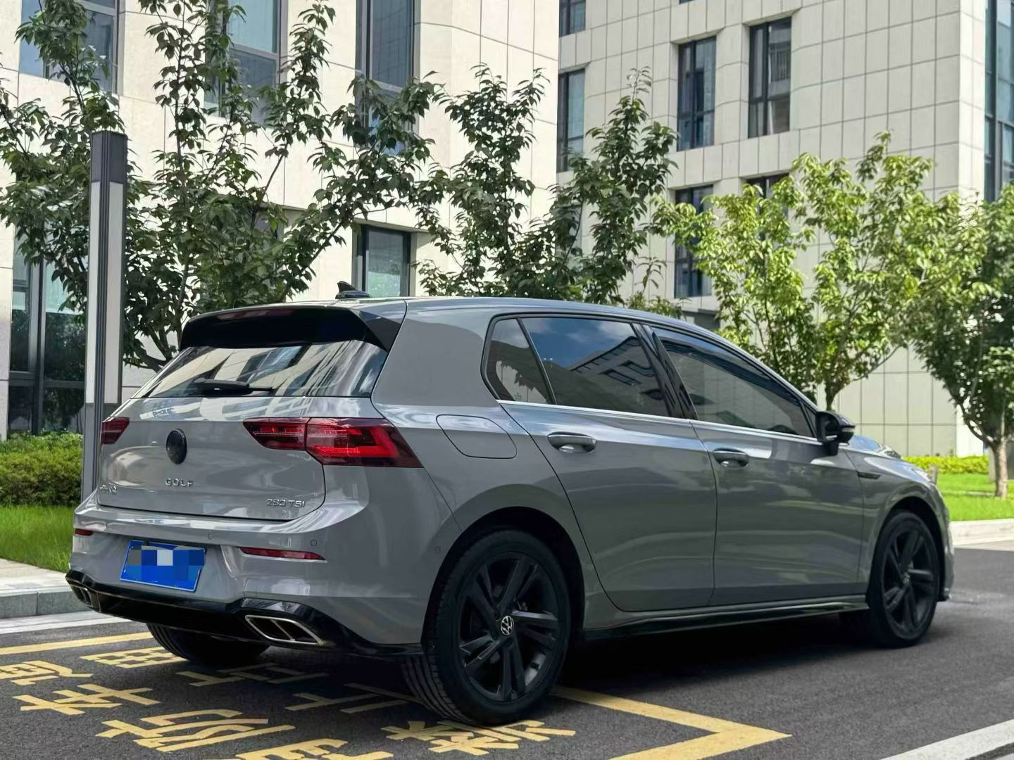 Volkswagen Golf 2021 car image #4
