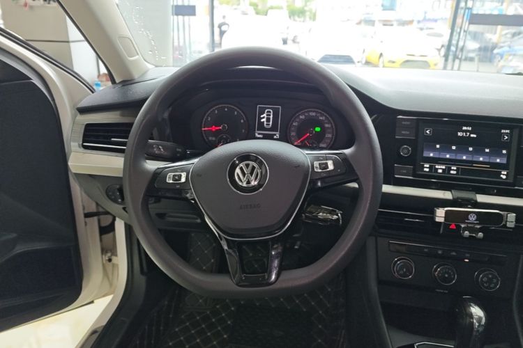 Volkswagen Lavida 2020 car image #11