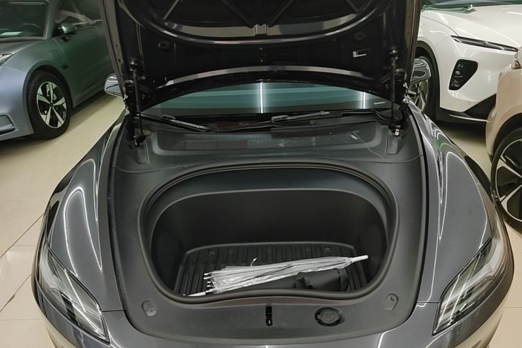 Tesla Model 3 2024 car image #20