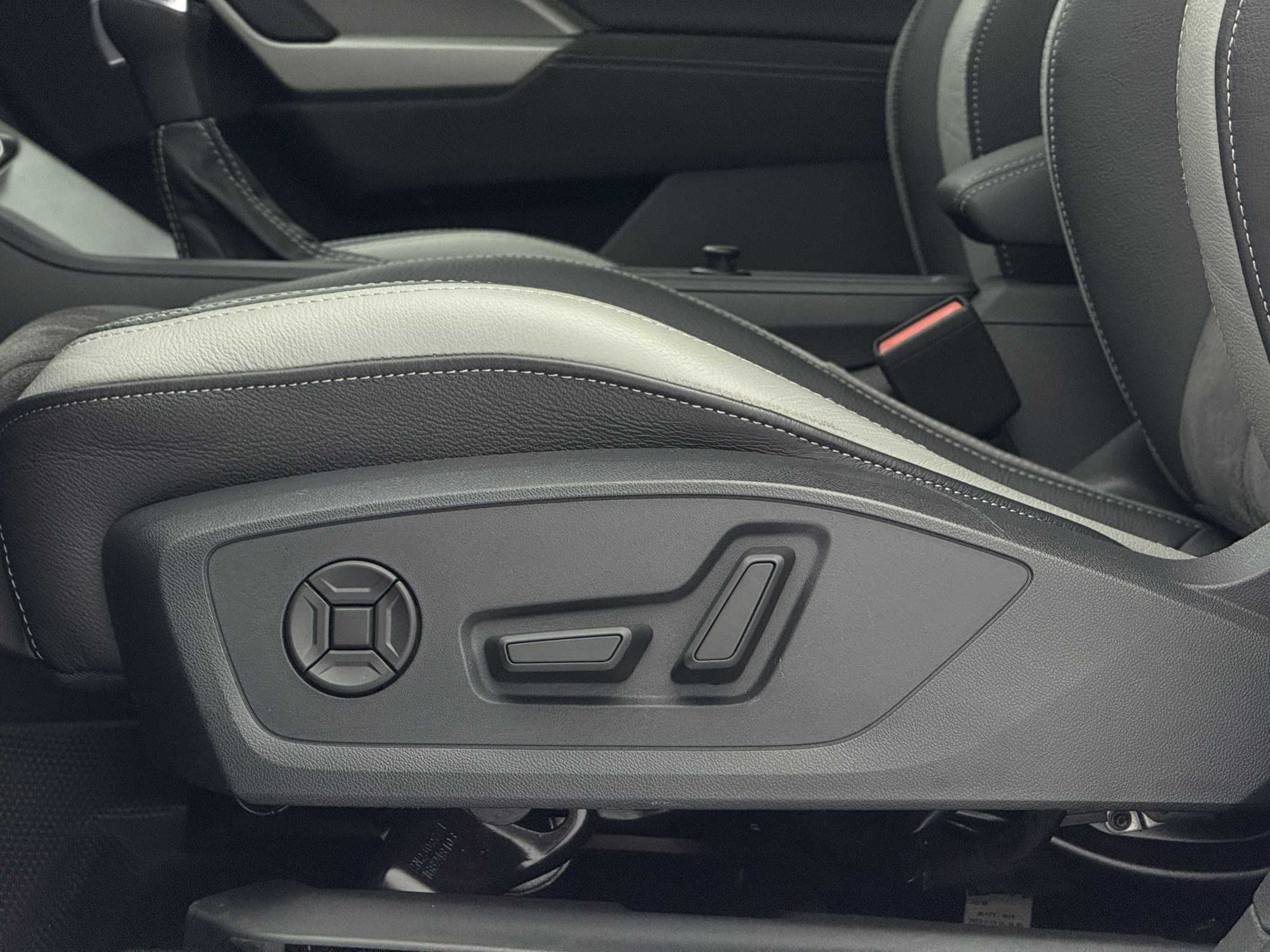 Audi Q3 2023 #8 Audi Q3 2023 car image #8