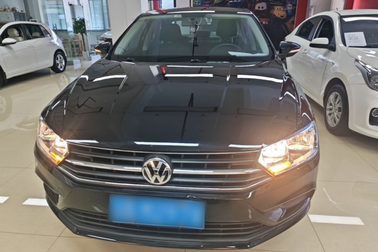 Volkswagen Bora 2022 car image #3