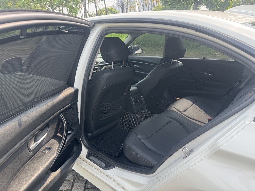 BMW 3 Series 2018 imagen de coche #8
