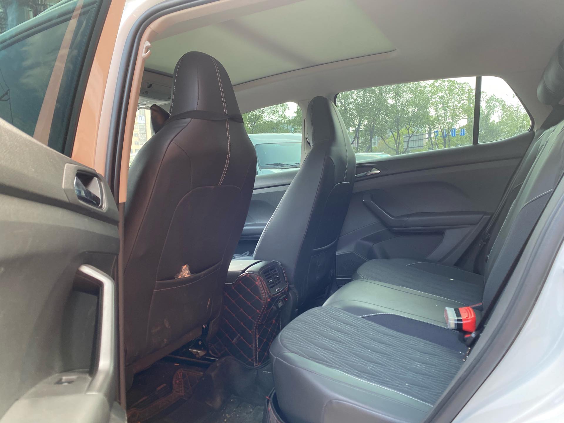 Volkswagen T-Cross 2021 car image #7